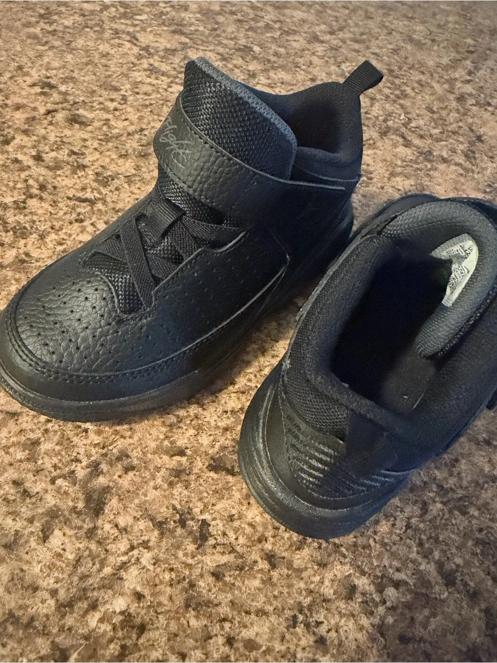 NIKE JORDAN MAX AURA V SNEAKERS Kids BLACK HI-TOP DZ4354 SHOES!(12c)